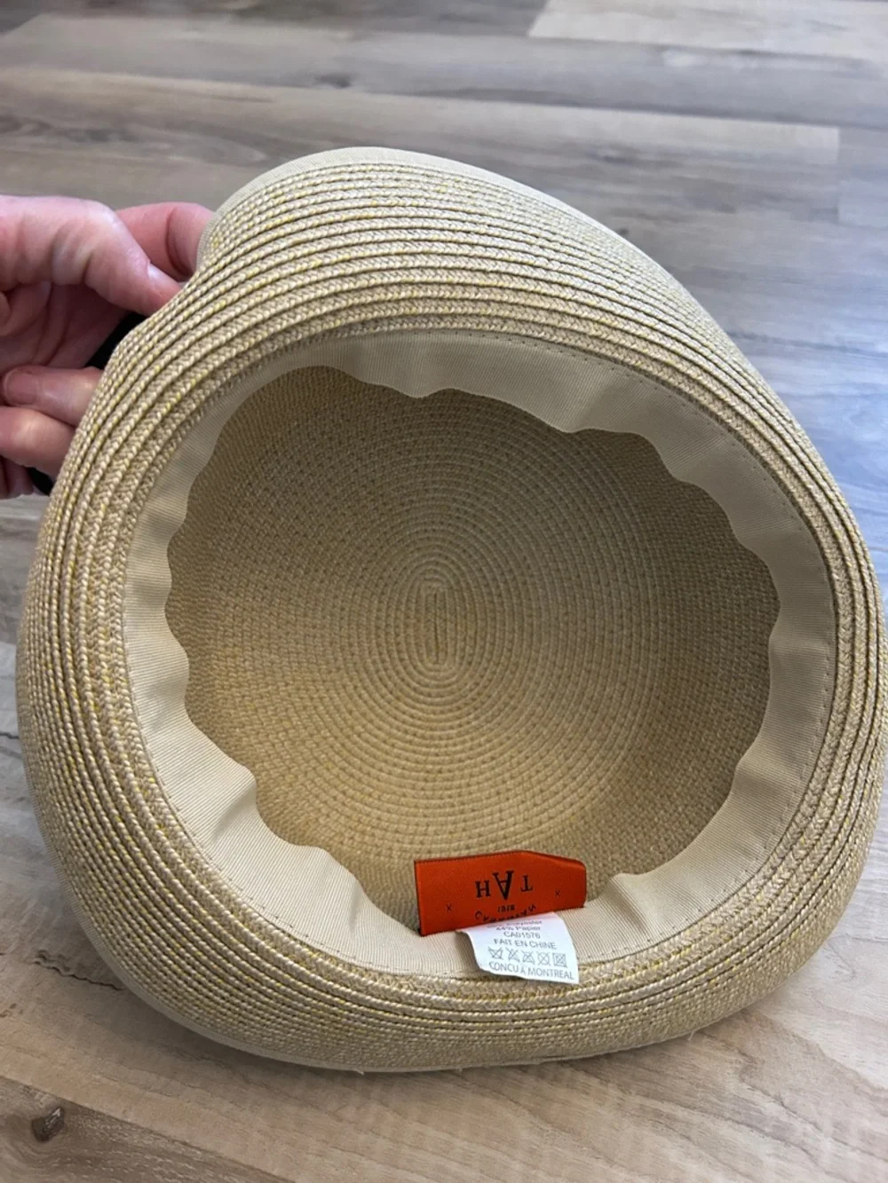 Straw Sun Hat with White Band - Light Natural - Picture 4 of 5